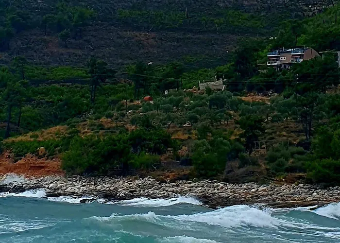 Maraki Hotel Thimonia